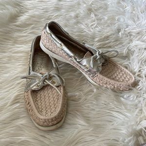 Sperry top sider cream whicker looking loafer shoes grand millennial 8 1/2